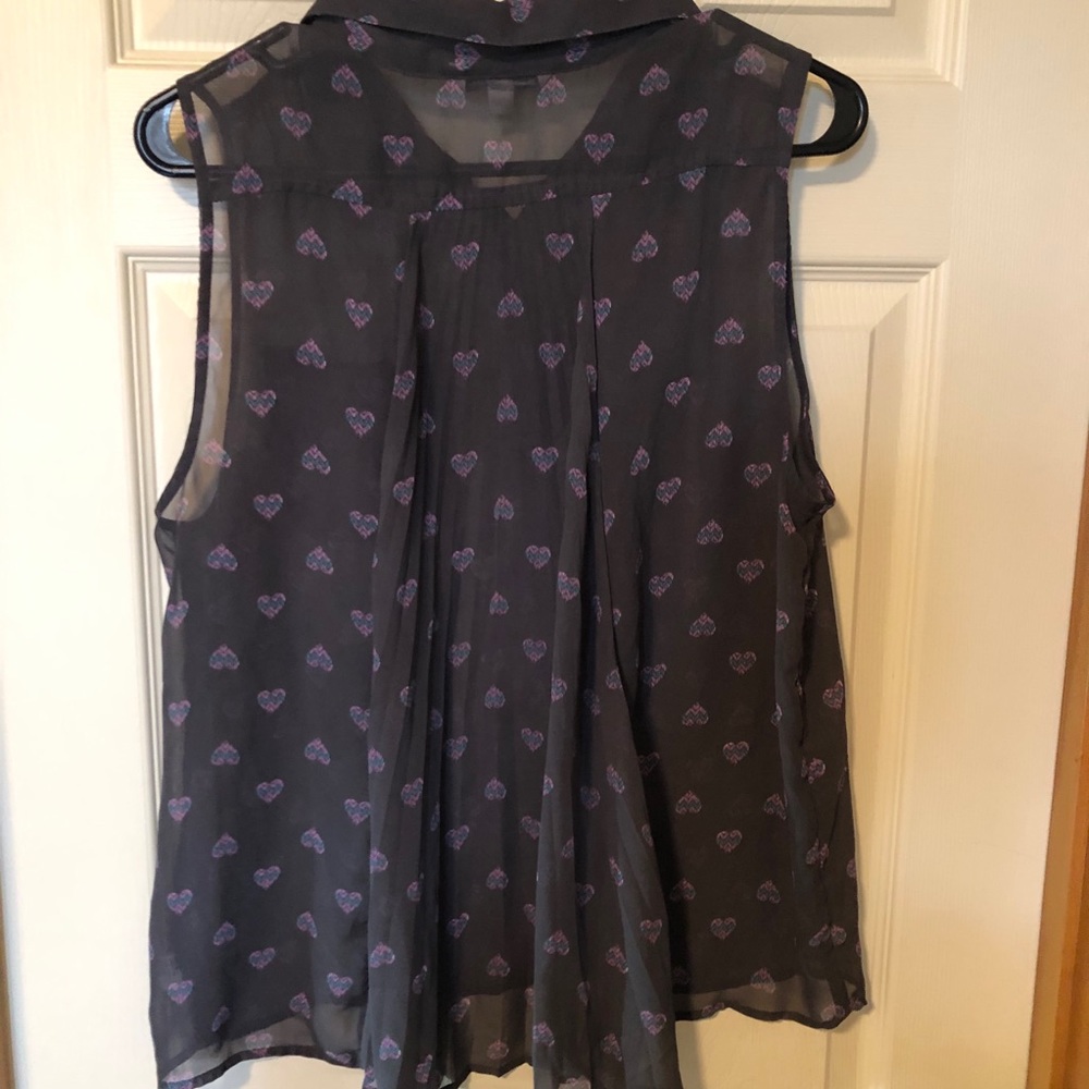 Light weight top - Picture 3 of 10